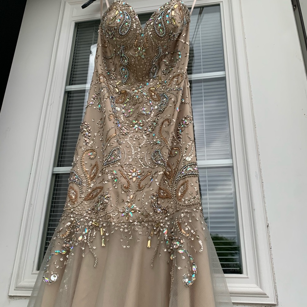 Prom dress - Picture 4 of 11